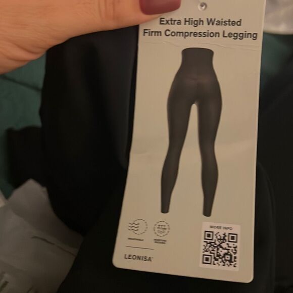 Leonisa Women's Extra High Waisted Firm Compression Shapewear Black Leggings Siz - Picture 8 of 8